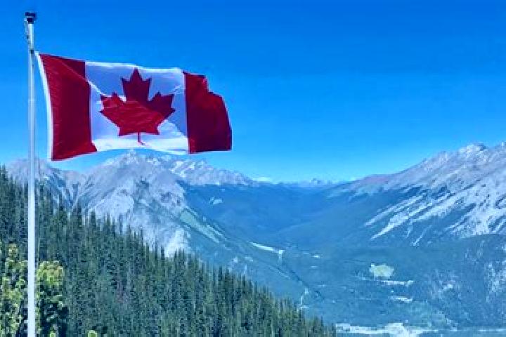 Nora, 39 — Escort in Alpine, Canada