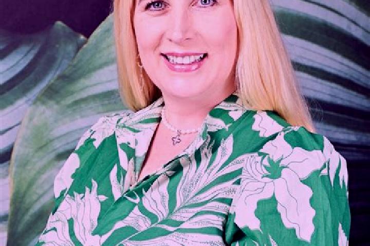 Nora, 39 — Escort in Kollnburg, Germany