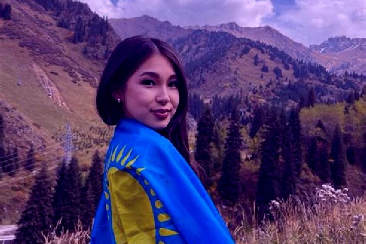 Nora, 39 — Escort in Krasnogorskiy, Kazakhstan