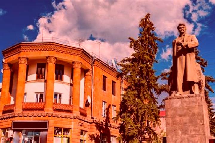 Nora, 39 — Escort in Shahumyan, Armenia