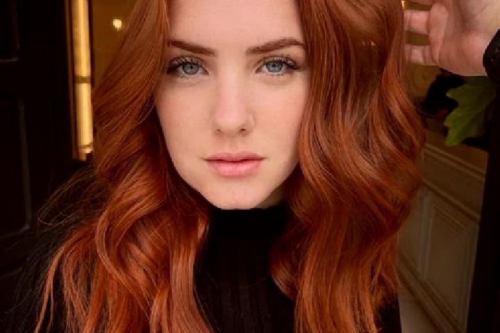 Nova, 20, a auburn blue-eyed caucasian companion based in Torres de Albarracin. Offering Deep French Kissing, Fetish, Erotic Massage, Duos. Available for inc...