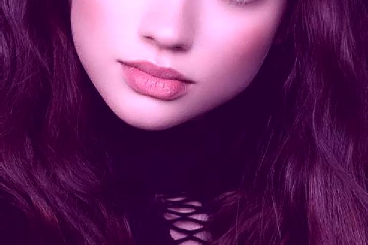 Nova, 20, a auburn blue-eyed european companion based in Molveno. Offering BDSM, A-Level, GFE. Available for incall and outcall, overnight bookings available.