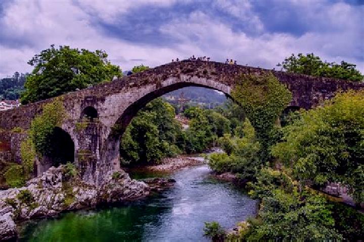Nova, 20, a blonde amber-eyed caucasian companion based in Cangas de Onis. Offering A-Level, Travel Companion, Duos. Available for incall and outcall, overni...