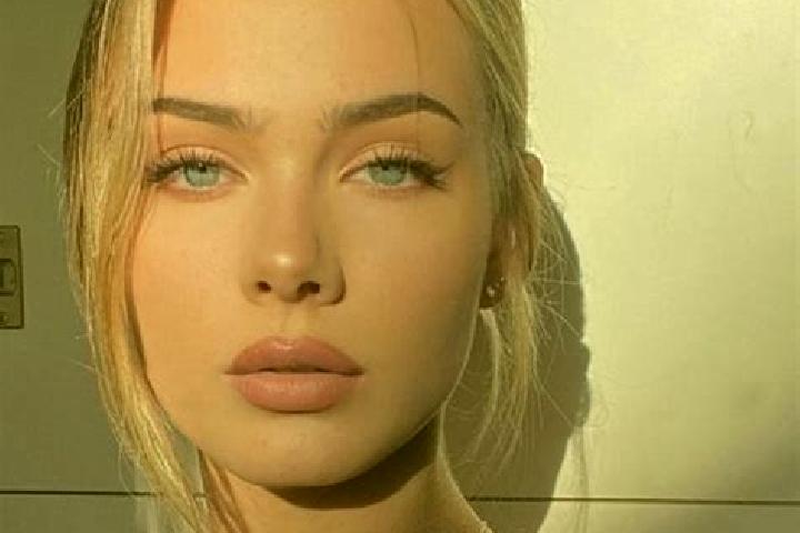 Nova, 20, a blonde dark-eyed european companion based in Bentung. Offering Couples, Party Girl, OWO, A-Level. Available for incall and outcall, day and eveni...