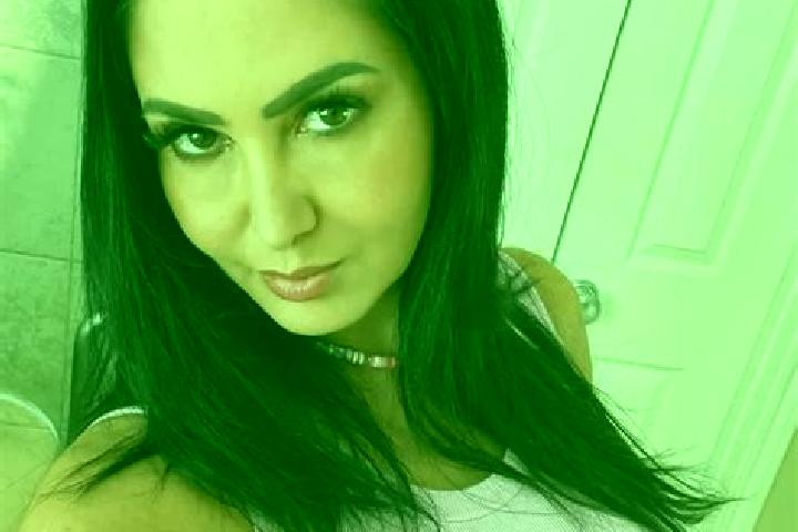 Nova, 20, a blonde grey-eyed ebony companion based in Gowanbrae. Offering Erotic Massage, CIM, A-Level. Available for incall and outcall, day and evening dates.