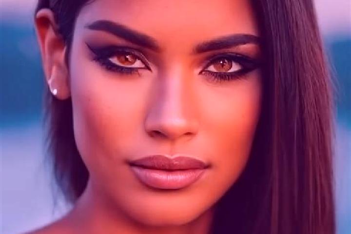 Nova, 20, a dark blonde amber-eyed latina companion based in Stocksbridge. Offering Fetish, Duos, GFE. Available for incall and outcall, overnight bookings a...
