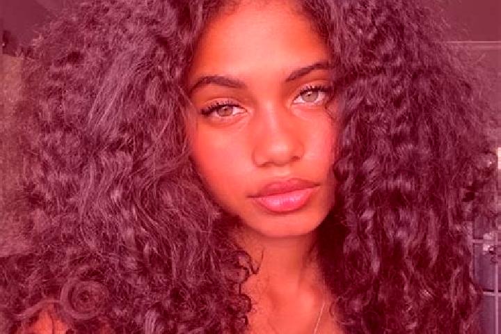Nova, 20, a red blue-eyed ebony companion based in Somcuta Mare. Offering Overnight, OWO, Girlfriend Experience. Available for incall and outcall, overnight ...