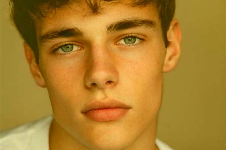 Nova, 20, a red brown-eyed caucasian companion based in Valea Raului. Offering 69, Couples. Available for incall and outcall, day and evening dates.