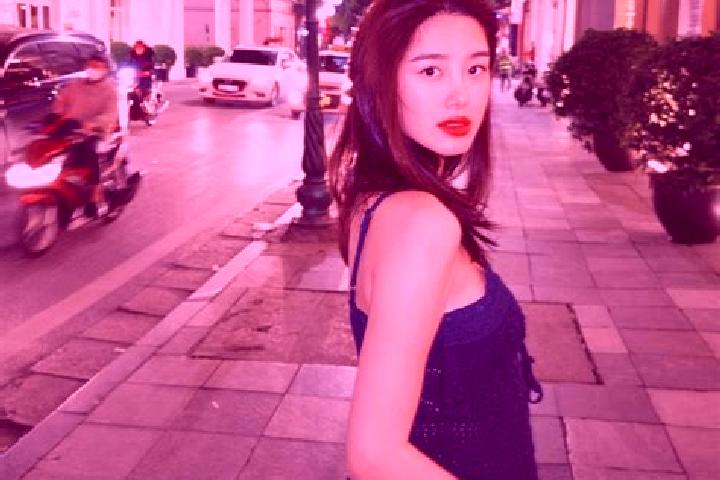Nova, 20 — Escort in Caiyu, China
