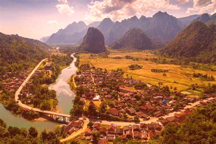 Nova, 20 — Escort in Dak Cheung, Laos