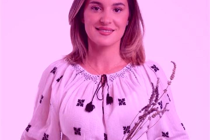 Nova, 20 — Escort in Ghighiu, Romania