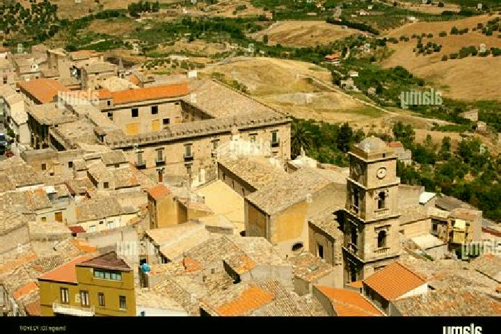 Nova, 20 — Escort in Leonforte, Italy