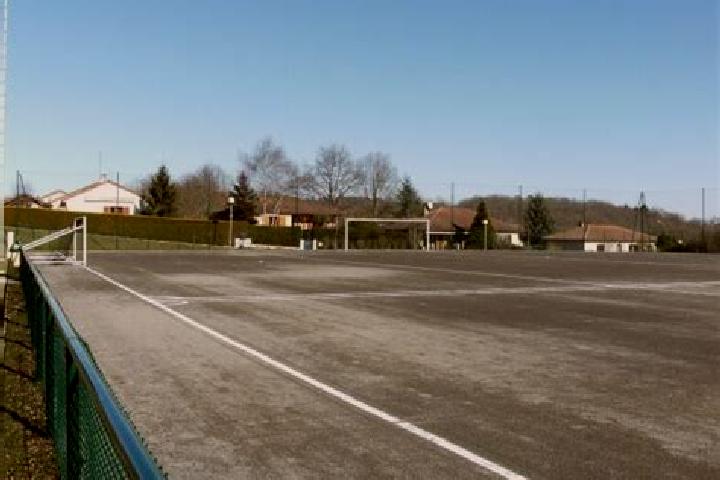 Nova, 20 — Escort in Salleboeuf, France