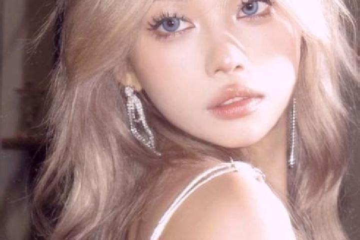 Nova, 21, a blonde brown-eyed asian companion based in Elton. Offering Dinner Date, Deep French Kissing, A-Level. Available for incall and outcall, overnight...