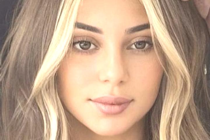 Nova, 21, a blonde brown-eyed caribbean companion based in Durgekovec. Offering Roleplay, OWO. Available for incall and outcall, overnight bookings available.