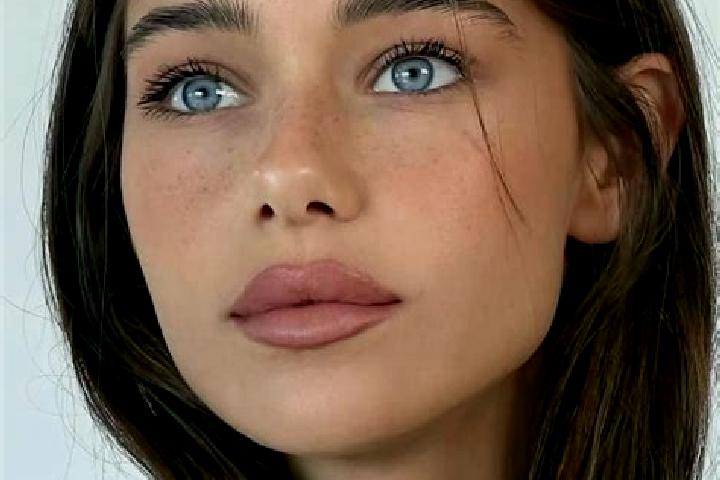 Nova, 21, a brunette brown-eyed mediterranean companion based in Barcaccia. Offering Erotic Massage, Prostate Massage, Domination, Fetish, BDSM. Available fo...