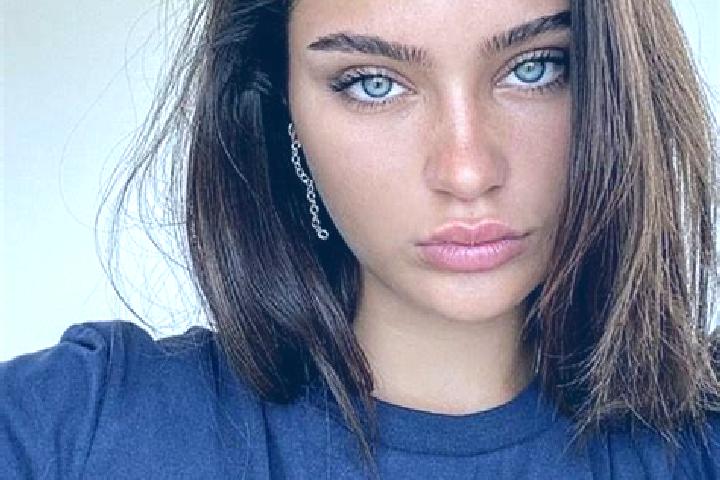 Nova, 21, a brunette dark-eyed slavic companion based in Colonia Esperanza (Canon San Carlos). Offering Roleplay, Prostate Massage, Fetish. Available for inc...