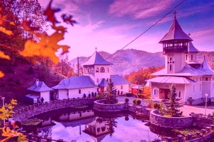 Nova, 21 — Escort in Izbuc, Romania