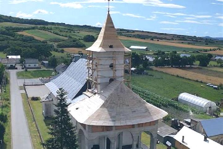 Nova, 21 — Escort in Tibeni, Romania