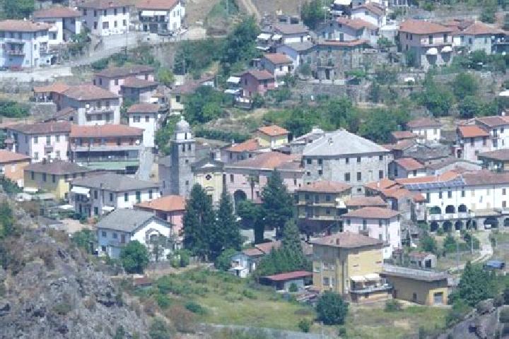 Nova, 22 — Escort in Rocchetta di Vara, Italy