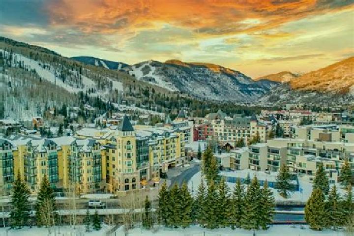 Nova, 22 — Escort in Vail, United States