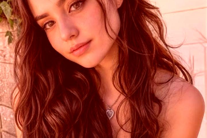 Nova, 23, a auburn brown-eyed middle eastern companion based in Marechal Deodoro. Offering Couples, Roleplay, Party Girl. Available for incall and outcall, o...