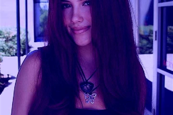 Nova, 23, a auburn dark-eyed indian companion based in Flammersfeld. Offering GFE, Couples, Tantra, Roleplay. Available for incall and outcall, overnight boo...