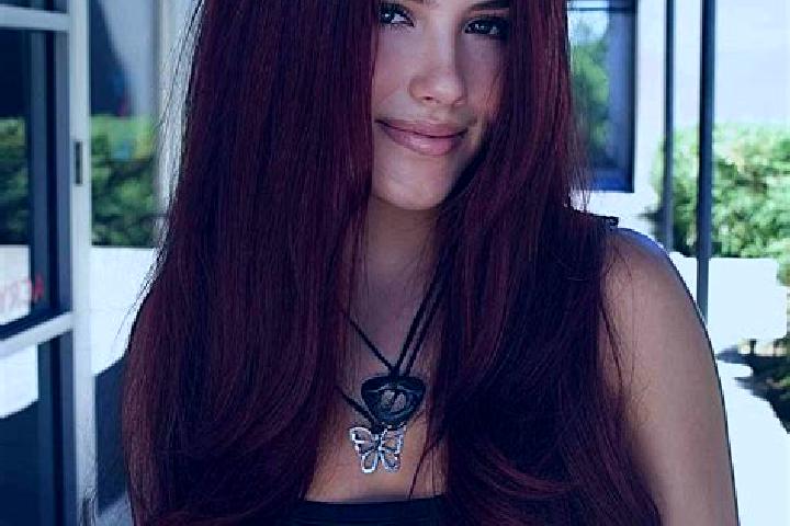 Nova, 23, a auburn dark-eyed mixed companion based in Pego. Offering CIM, Travel Companion, Striptease, Domination. Available for incall and outcall, overnig...