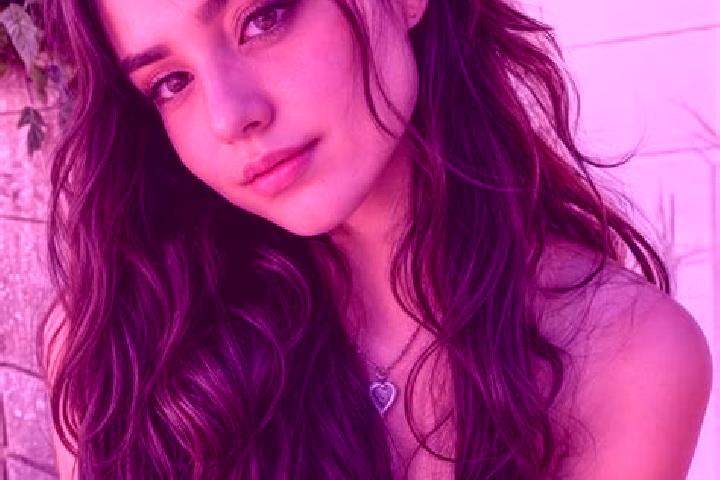 Nova, 23, a brunette hazel-eyed caribbean companion based in Saggez Abad. Offering Overnight, BDSM, Dinner Date. Available for incall and outcall, overnight ...