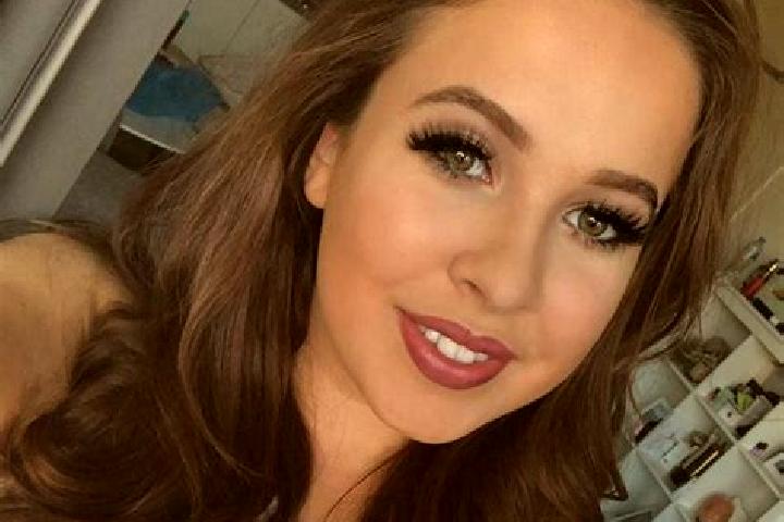Nova, 23, a red grey-eyed caucasian companion based in Grasmere. Offering Fetish, GFE, Girlfriend Experience, Party Girl, CIM. Available for incall and outca...