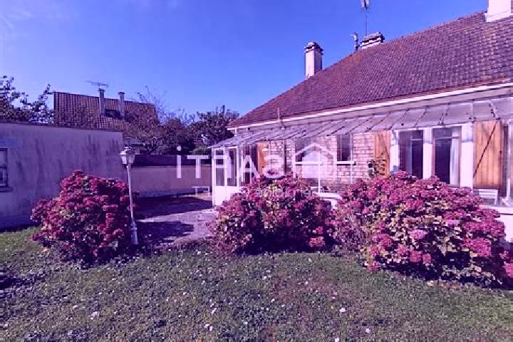 Nova, 23 — Escort in Herouvillette, France