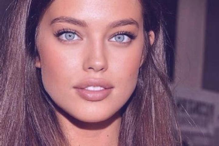 Nova, 24, a chestnut green-eyed caribbean companion based in La Liviniere. Offering Fetish, A-Level, Couples. Available for incall and outcall, overnight boo...
