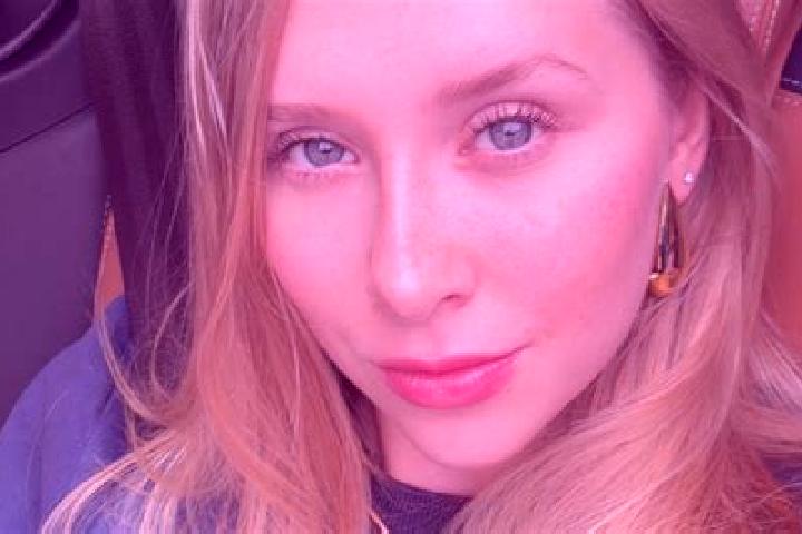 Nova, 24 — Escort in Conceicao das Alagoas, Brazil