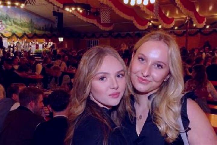 Nova, 24 — Escort in Raubling, Germany