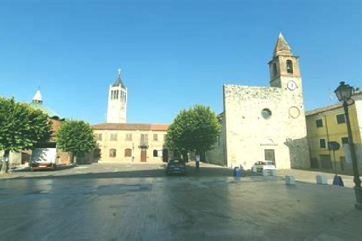 Nova, 24 — Escort in Sant Egidio alla Vibrata, Italy
