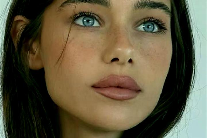 Nova, 25, a brunette amber-eyed slavic companion based in Muehlacker. Offering Party Girl, Striptease. Available for incall and outcall, day and evening dates.