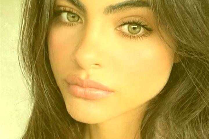 Nova, 25, a brunette dark-eyed indian companion based in Pestyaki. Offering Overnight, OWO, A-Level, Couples. Available for incall and outcall, overnight boo...