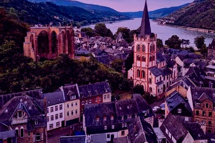 Nova, 25 — Escort in Allendorf an der Lahn, Germany