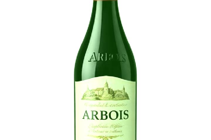 Nova, 25 — Escort in Arbois, France