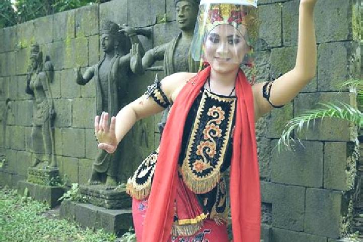 Nova, 25 — Escort in Banjar Tamansari, Indonesia