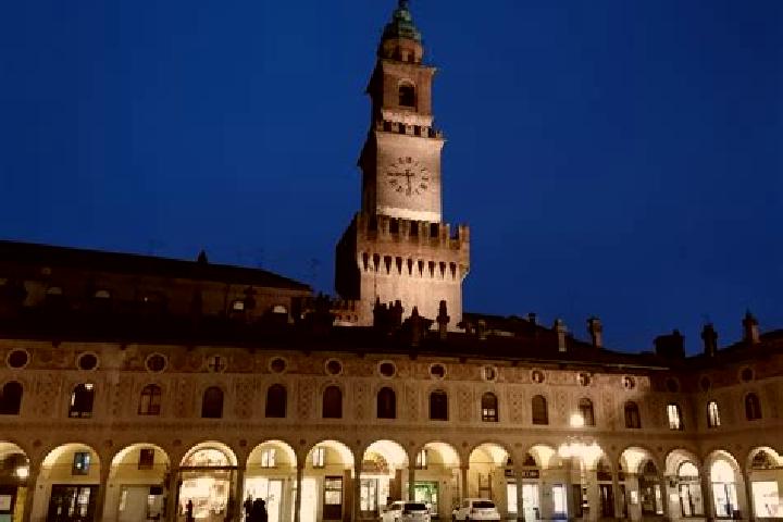 Nova, 25 — Escort in Bellinzago Lombardo, Italy