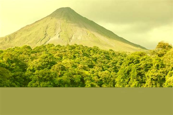 Nova, 25 — Escort in La Fortuna, Costa Rica