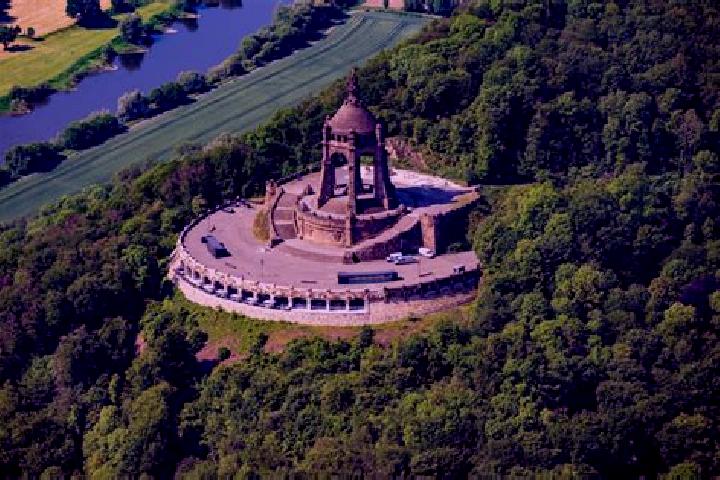 Nova, 25 — Escort in Porta Westfalica, Germany