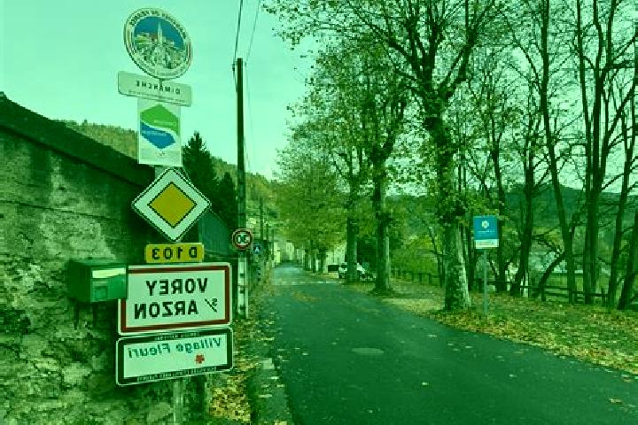 Nova, 25 — Escort in Vorey, France