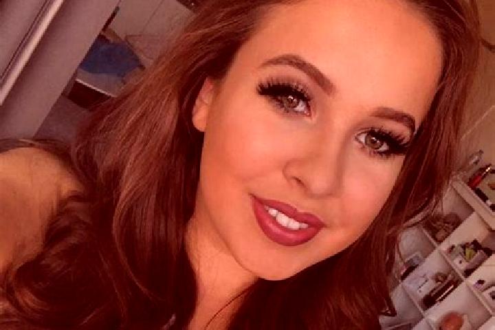 Nova, 26, a dark blonde amber-eyed european companion based in Forest Grove. Offering CIM, Tantra, Erotic Massage, Deep French Kissing, Overnight. Available ...