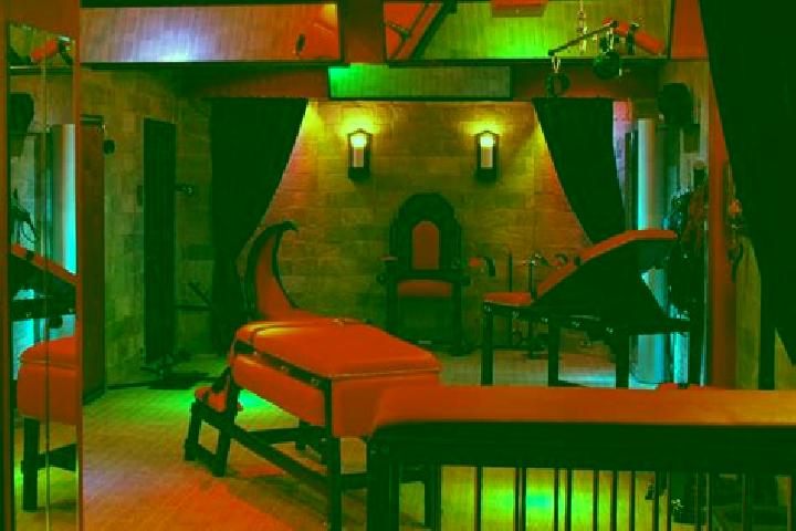 Nova, 26, a red green-eyed caucasian companion based in Sao Goncalo do Abaete. Offering Fetish, Overnight, Tantra, BDSM. Available for incall and outcall, ov...