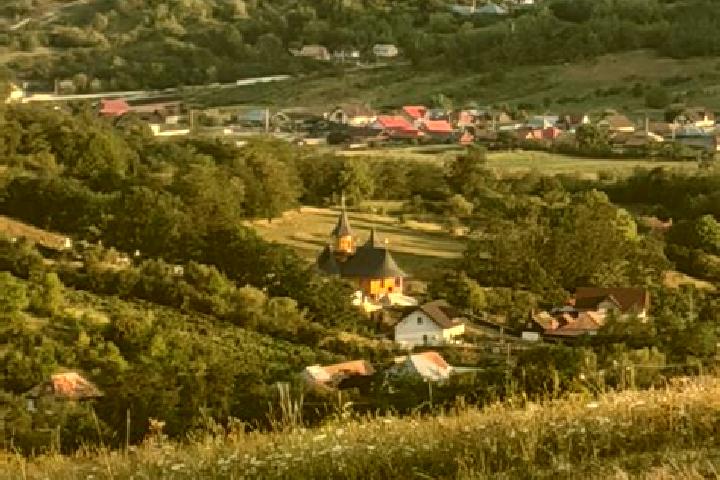 Nova, 26 — Escort in Berzunti, Romania