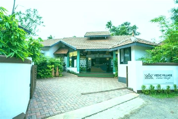 Nova, 26 — Escort in Kodungallur, India
