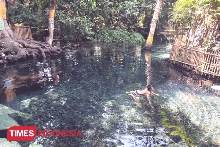 Nova, 26 — Escort in Malangan, Indonesia