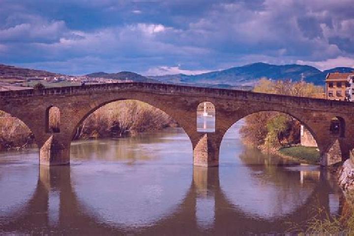 Nova, 26 — Escort in Puente la Reina, Spain